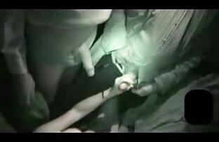 XXX MILF cornudo comparte con 4 amigos mientras ver peliculas porno en español latino su marido mira
